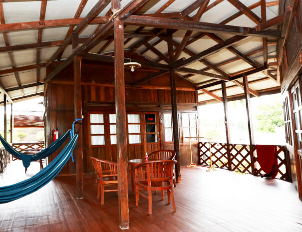 Family Room with Private Bathroom10