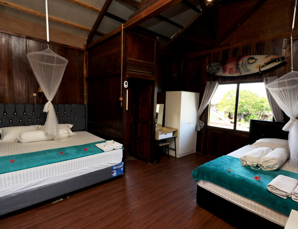 Family Room with Private Bathroom2