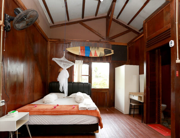 Family Room with Private Bathroom3